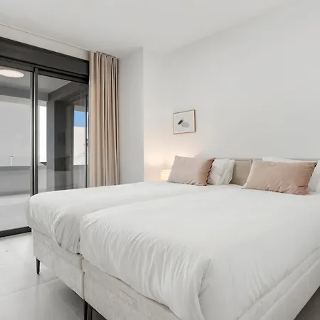 Paraiso En Vanian Gardens Apartment *