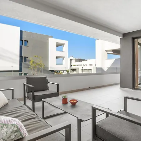 Paraiso En Vanian Gardens Apartment